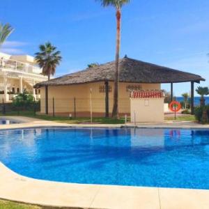 Beachfront PENTHOUSE - El MIRADOR DE BERMUDA BEACH