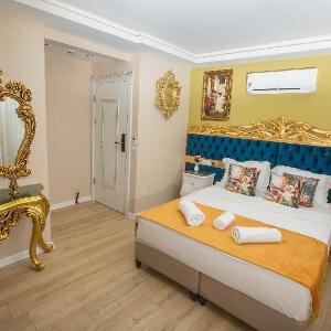 Atlantis Royal Hotel