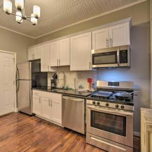 Pet-Friendly Apartment 1Mile to Rivers Casino