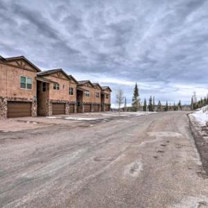 Luxe Townhome with Brian Head Resort Ski Access