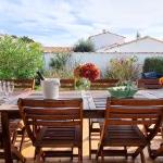 Villa familiale avec grand jardin proche plage