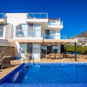 Villa Royal 2