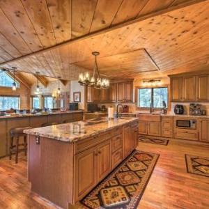 4500-Square-Foot Pinedale Cabin on 17 Acres!