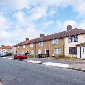 Dagenham / A13 4 Bedhouse for the Contractors