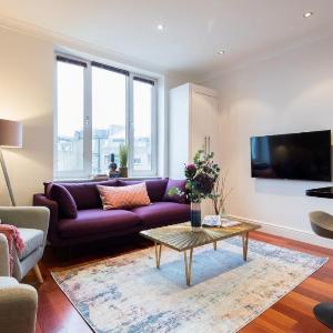 The Kensington Gardens - Modern & Bright 2BDR Flat