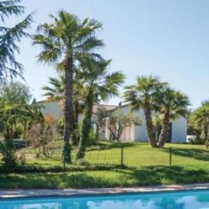 Stunning home in Beziers w/ Outdoor swimming pool WiFi and 5 Bedrooms