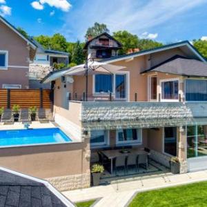 Beautiful home in Novi Marof w/ Outdoor swimming pool Sauna and 3 Bedrooms