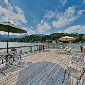 Brand-New Lakefront Retreat With Boathouse Home