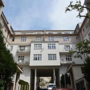 Garden Apartment