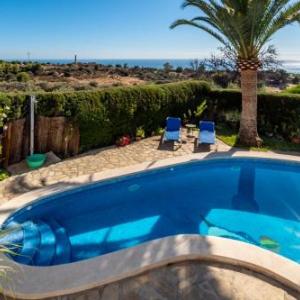 Los olivos villa with heated pool