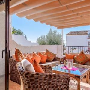 Villa Las violetas with 2 communal pools