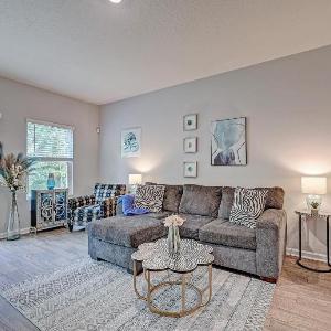 Relaxing Modern 2BR Home - King Bd - Near DT JAX