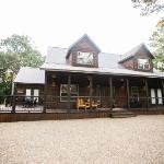 HochaHoma Luxury Cabin Broken Bow Oklahoma