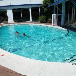Hotels near Esquimalt Gorge Park - Capital City Center Hotel