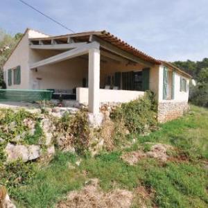 Amazing home in Lorgues w/ WiFi Outdoor swimming pool and 3 Bedrooms