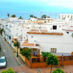 Apartment with 2 bedrooms in Nerja with wonderful sea view furnished balcony and WiFi 80 m from the beach