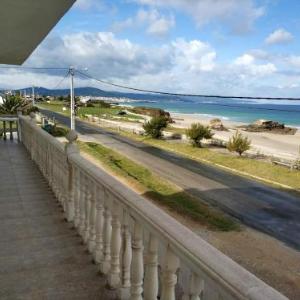 Apartment with 2 bedrooms in Barreiros with wonderful sea view furnished balcony and WiFi