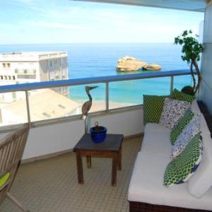 Studio in Biarritz with wonderful sea view furnished terrace and WiFi 20 m from the beach