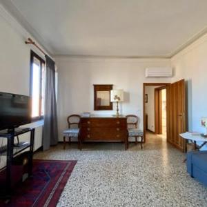 Calle San Giacomo Apartment