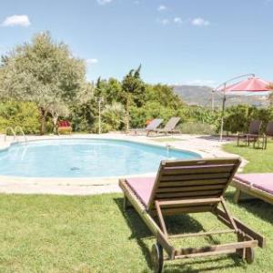 Nice home in Sarrians w/ Outdoor swimming pool and 1 Bedrooms