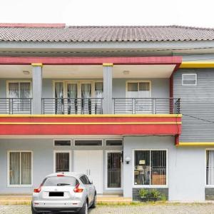 RedDoorz near Siloam Karawaci 3