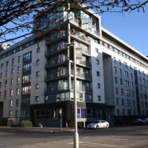 KQ GLASGOW a CLYDE VIEW SELF CATERING APARTMENT