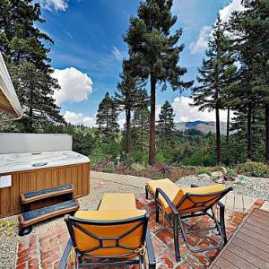 New Listing! Redwood Enchantment withHot Tub & Views home