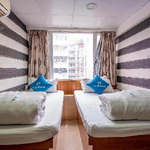 8 Days Boutique Hotel