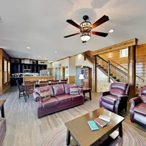 Exceptional Vacation Home in Sevierville cabin