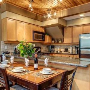 Greystone Lodge 408 Luxury