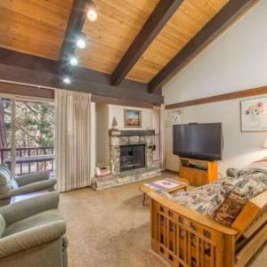 Big Dipper by AvantStay - Cozy Tahoe City Condo Close To Everything!