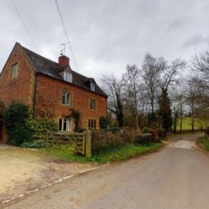 Idyllic three bedroom Cotswold Cottage nr Moreton-In-Marsh