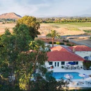 Merlot - Wine Country Home w Pool & Patio