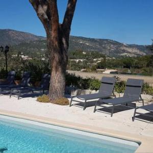 Villa with SWIMMING POOL and view of the hills