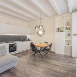 Modern Stylish Apartment in Como City