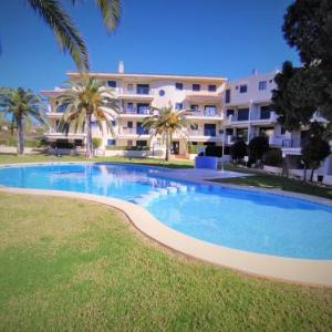 Bajo con terraza parking y piscina en el centro PORTA MEDITERRANEA ALBERT VILLAS