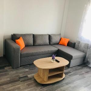 Apartment with 2 rooms spacious and conformable.
