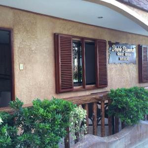 Double Diamond Inn Guest House