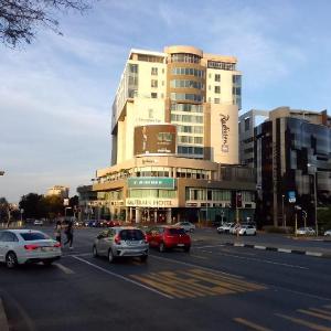 Two Different Adjacent Room X 2 By Sandton Mall