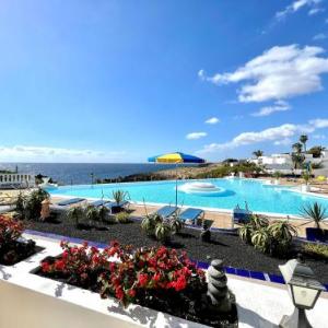 Nudist apartment with two bedrooms and sea view in Lanzarote