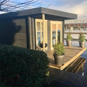 Luxe Houseboat Woonark Woonboot