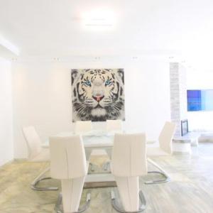 1093 modern beach apartment  huge terrace  bbq