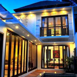 Kakul Villas & Suites