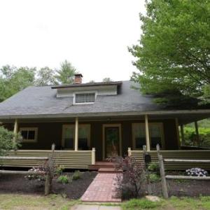 Just Listed! Pet Friendly Newly Renovated Private Home in the White Mountains next door to Owl`s Nest Golf Course