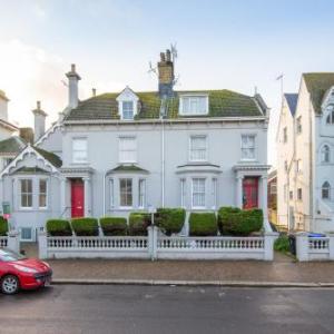 Heene Apartments near Sea by Urban Hazelnut