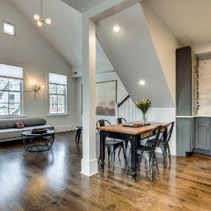 Old Town Chicago at it's finest! Pet Friendly & Recently Renovated Top-Floor Condo Has Everything You Need for a Perfect Windy City Getaway condo