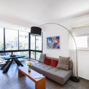 Hilton Area 2BR by HolyGuest