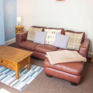 Spacious 4 bedroom house in Plymouth city centre