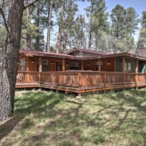 Lovely Creekside Ruidoso Home with Hot Tub and Deck!