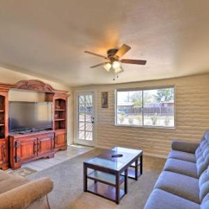 Pet-Friendly Home - 7 Mi to Downtown Tucson!